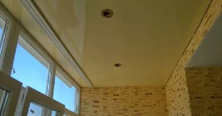 Натяжной потолок на балкон Уссурийск, цена 6220 руб.